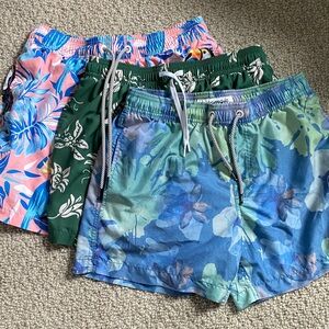 Floral Print Men's swim Shorts size XS